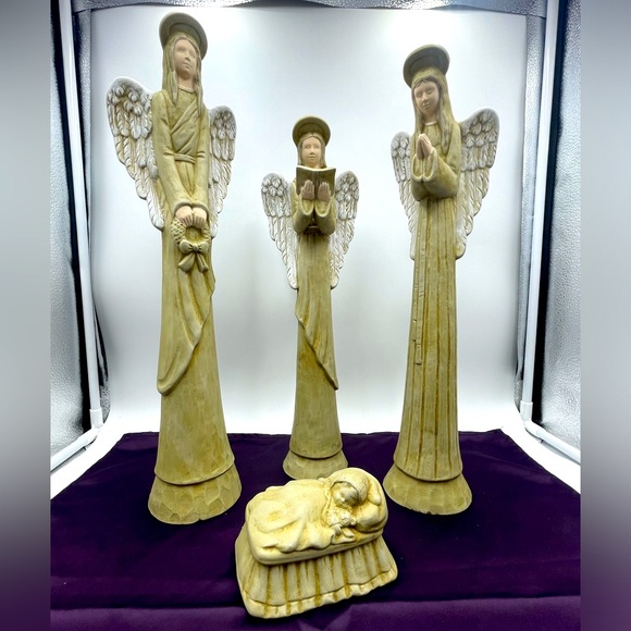 Scioto: Ceramic Hand Painted/Signed Sleeping Baby & Praying-Bible-Wreath Angels